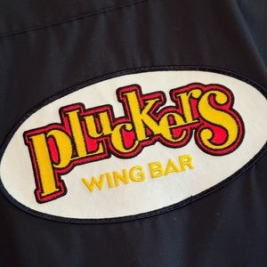 Pluckers Wing Bar Shirt